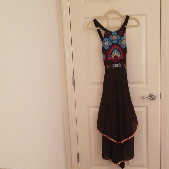 Dress - Picture 3 of 8